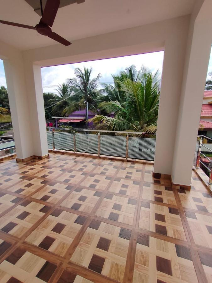 אודופי Providence Homestay Malpe מראה חיצוני תמונה