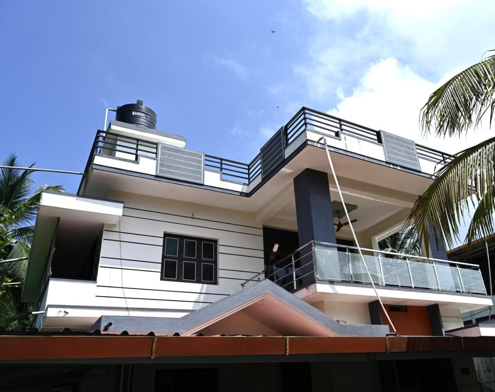 אודופי Providence Homestay Malpe מראה חיצוני תמונה